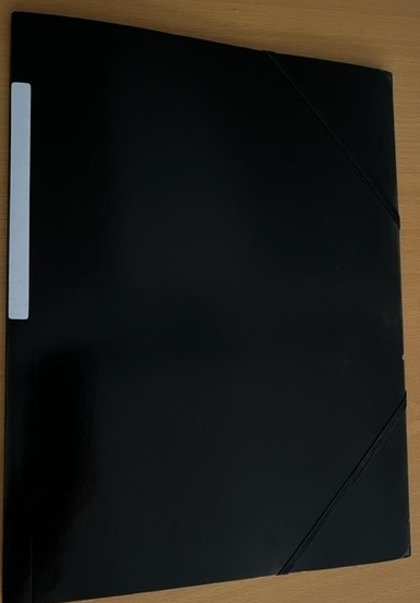 Kulmalukkokansio läpillä A4 - Kulmalukko- ja repäisykansiot - 127824 - 1